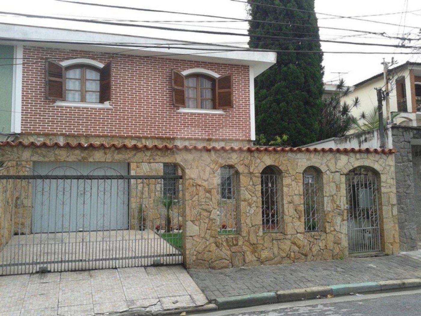 Sobrado à venda com 5 quartos, sendo 1 suíte, em Vila Mazzei, São Paulo, SP