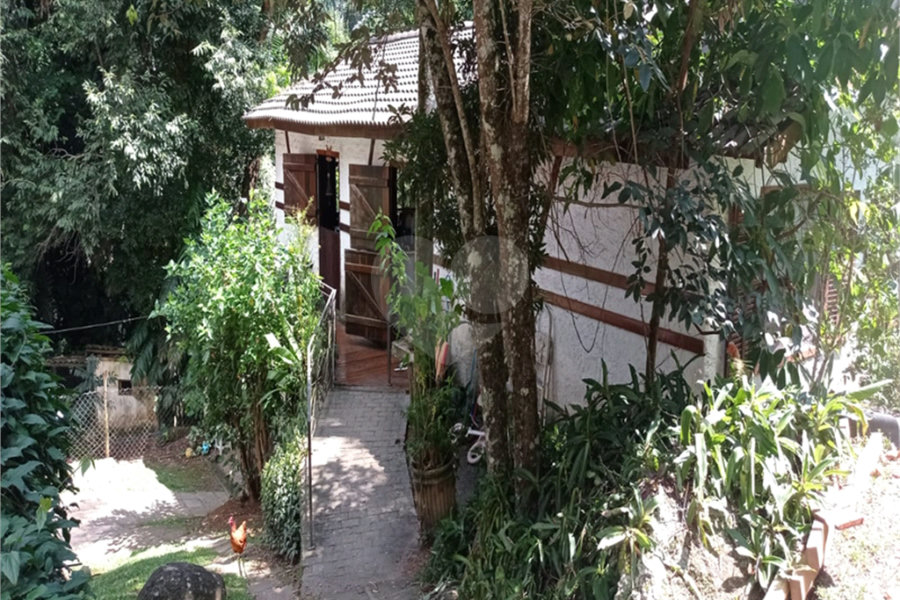 Casa Térrea à venda com 3 quartos, sendo 1 suíte, em Serra da Cantareira, Mairiporã, SP