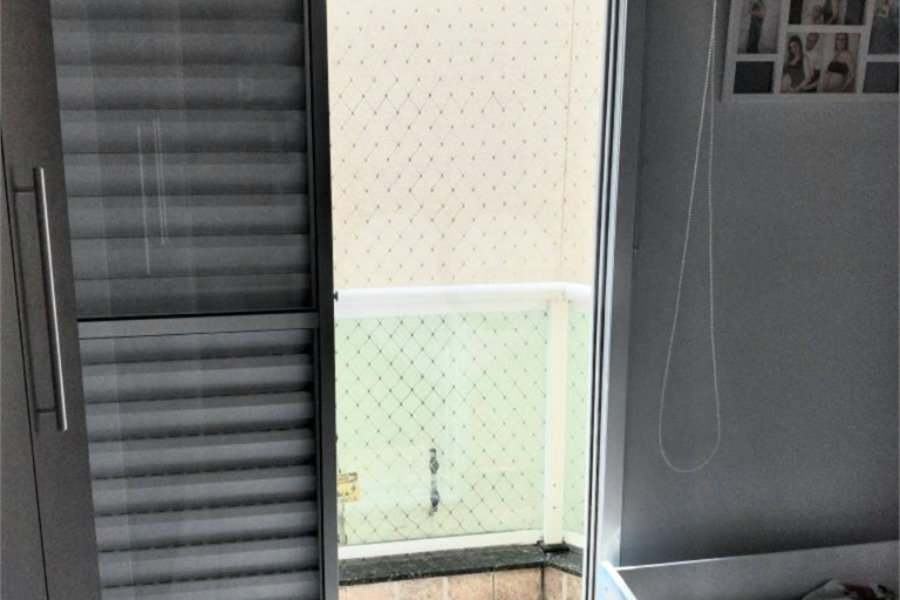 Casa à venda com 4 quartos, sendo 2 suítes, no condomínio Miro Carvalho - Pitinga, São Paulo - SP