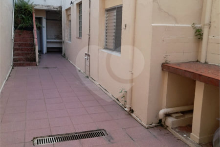 Sobrado à venda com 3 quartos em Vila Romana, São Paulo, SP