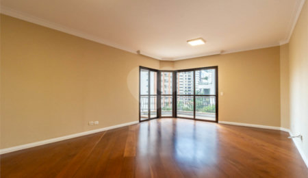 Apartamento à venda com 3 quartos, sendo 1 suíte,  em Brooklin, São Paulo, SP