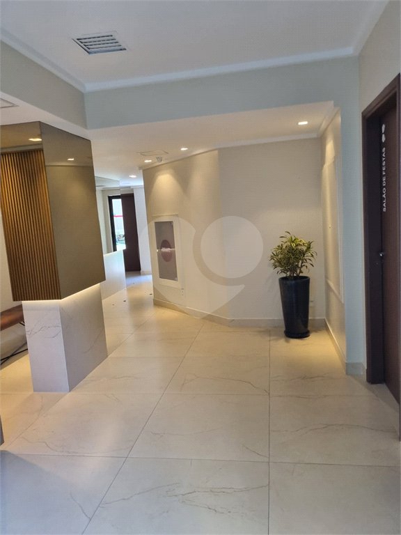 Apartamento à venda com 2 quartos em Parque Maria Domitila, São Paulo, SP