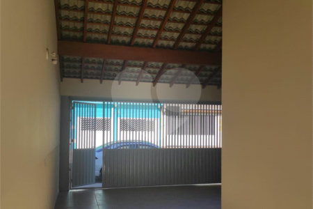 Casa à venda com 3 quartos, sendo 1 suíte,  em Jardim Santa Marta, Salto, SP