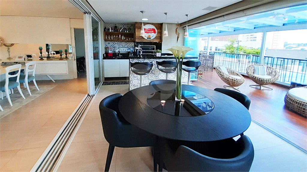 Apartamento à venda com 4 suítes em Campo Belo, São Paulo, SP