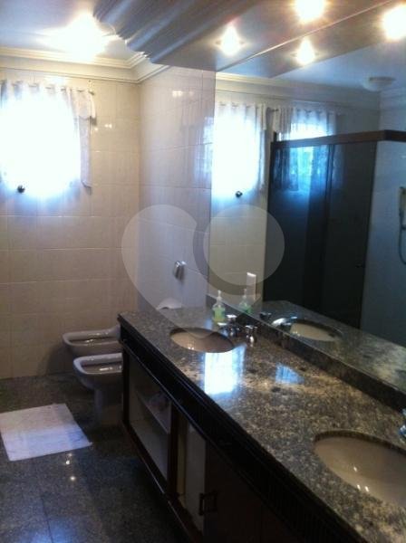 Apartamento à venda com 4 suítes em Real Parque, São Paulo, SP