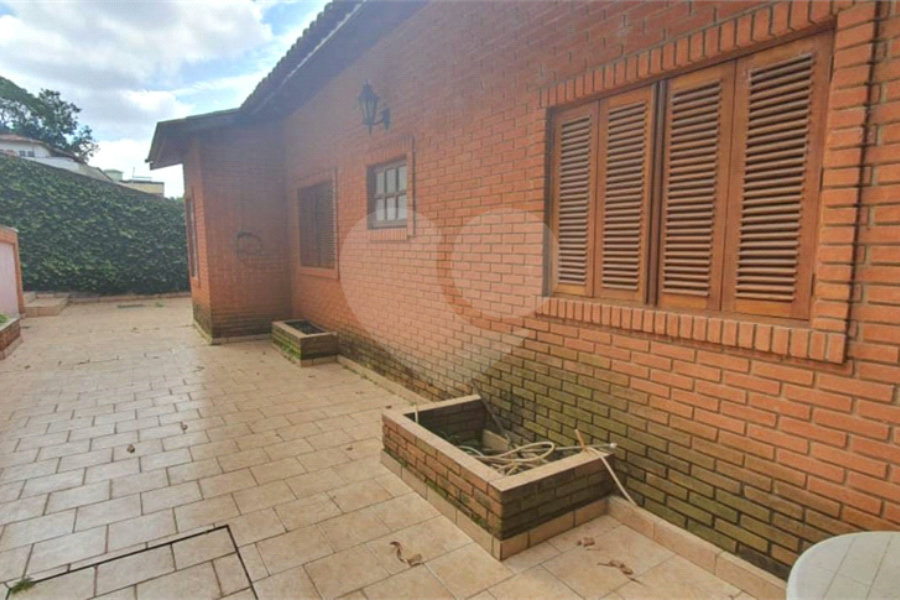 Sobrado à venda ou para alugar com 5 quartos, sendo 3 suítes, em Serra da Cantareira, São Paulo, SP