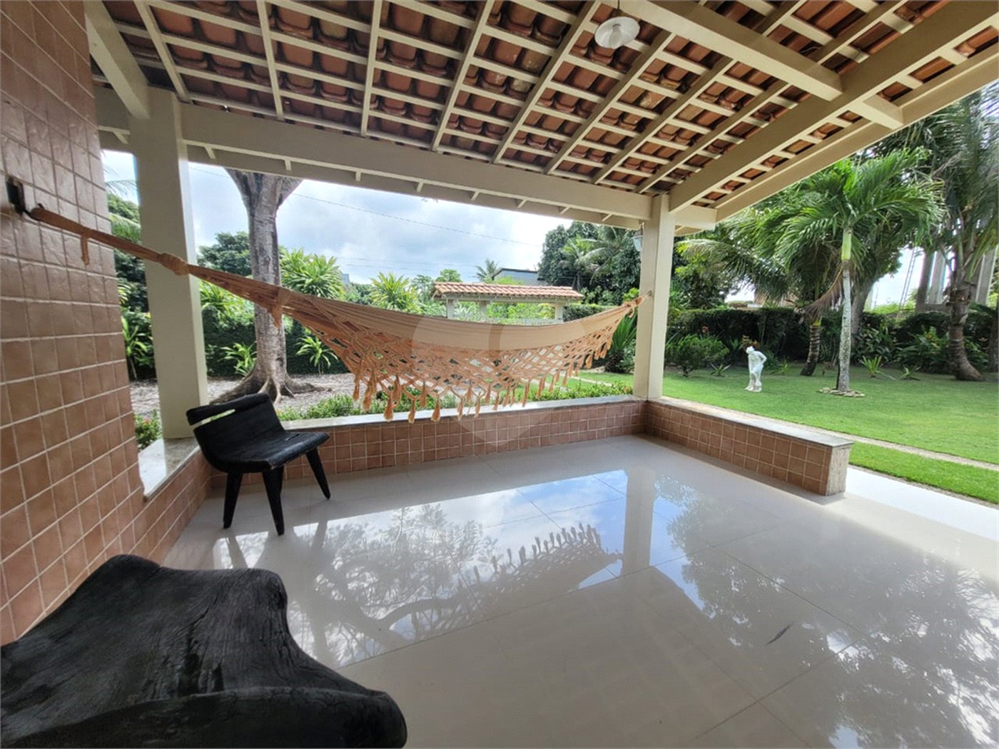 Casa à venda com 4 quartos, sendo 2 suítes, no Centro, Santa Cruz Cabrália, BA