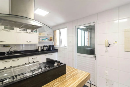 Apartamento à venda com 3 quartos, sendo 2 suítes, em Brooklin Paulista, São Paulo, SP
