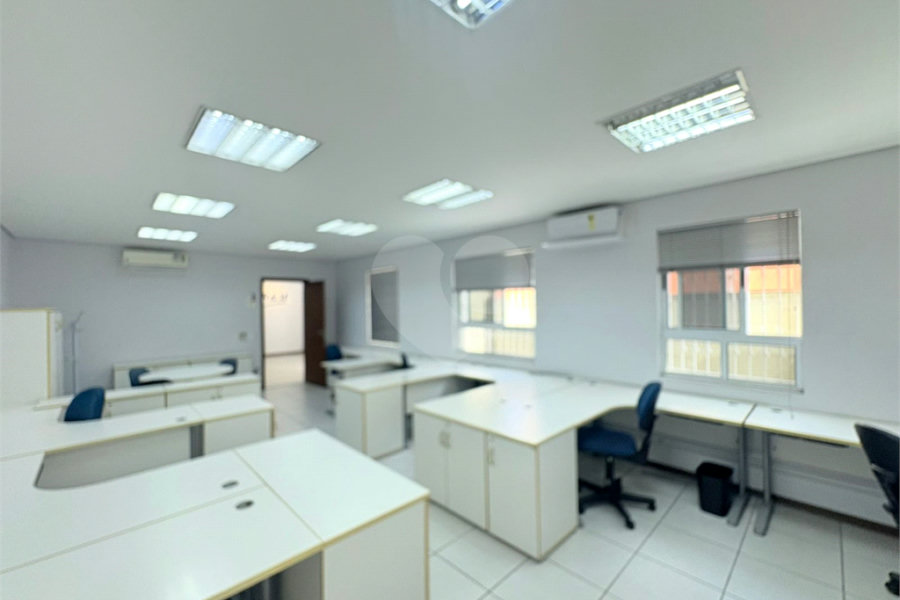 Sobrado à venda com 4 quartos em Santana, São Paulo, SP