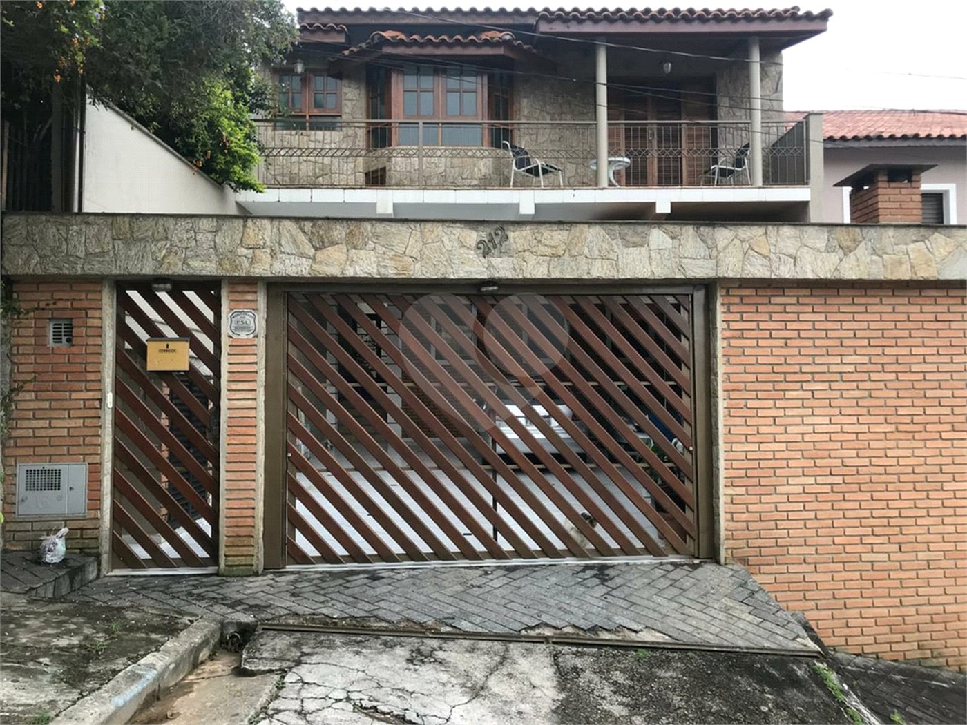 Sobrado à venda com 4 suítes em Vila Irmãos Arnoni, São Paulo, SP