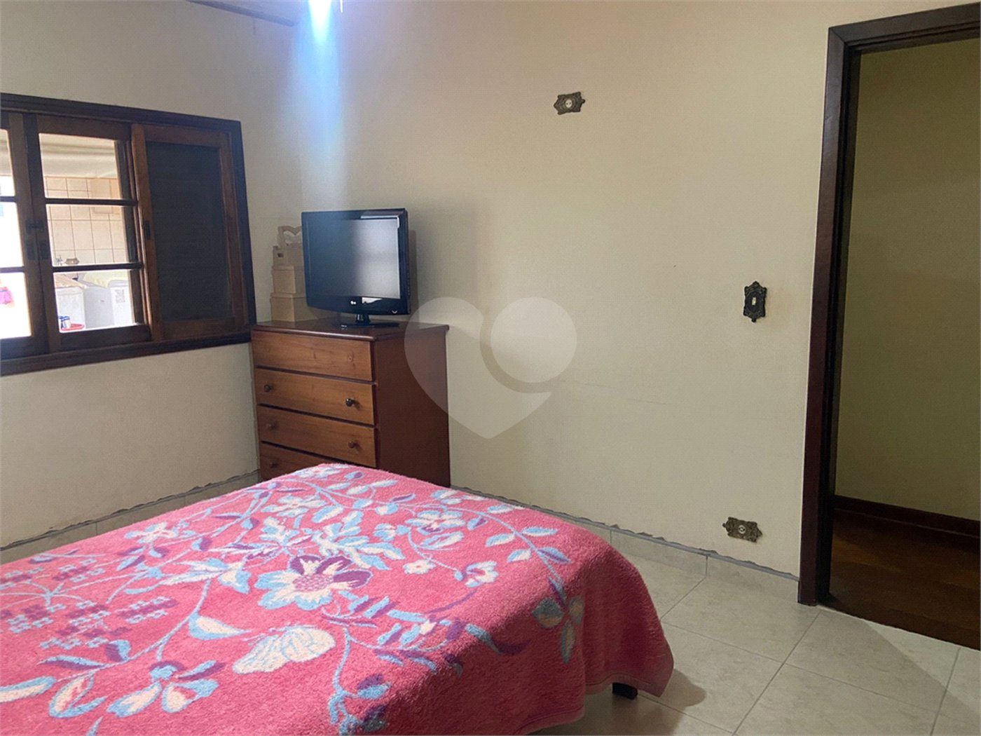 Casa à venda com 4 quartos, sendo 1 suíte, em Jardim Rincão, Arujá, SP