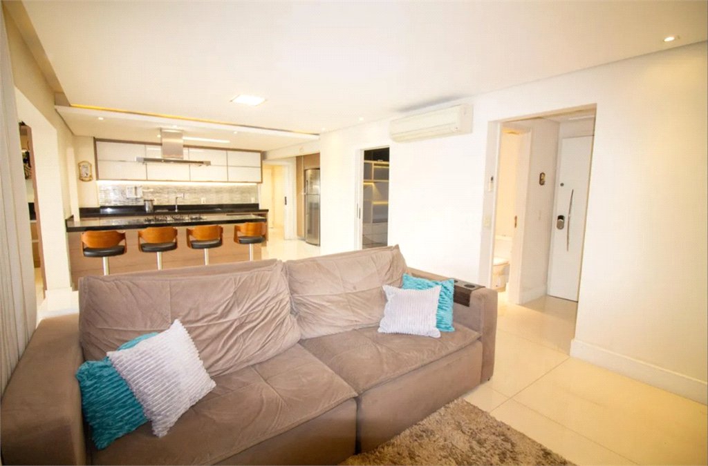 Apartamento à venda com 3 suítes em Jardim Dom Bosco, São Paulo, SP