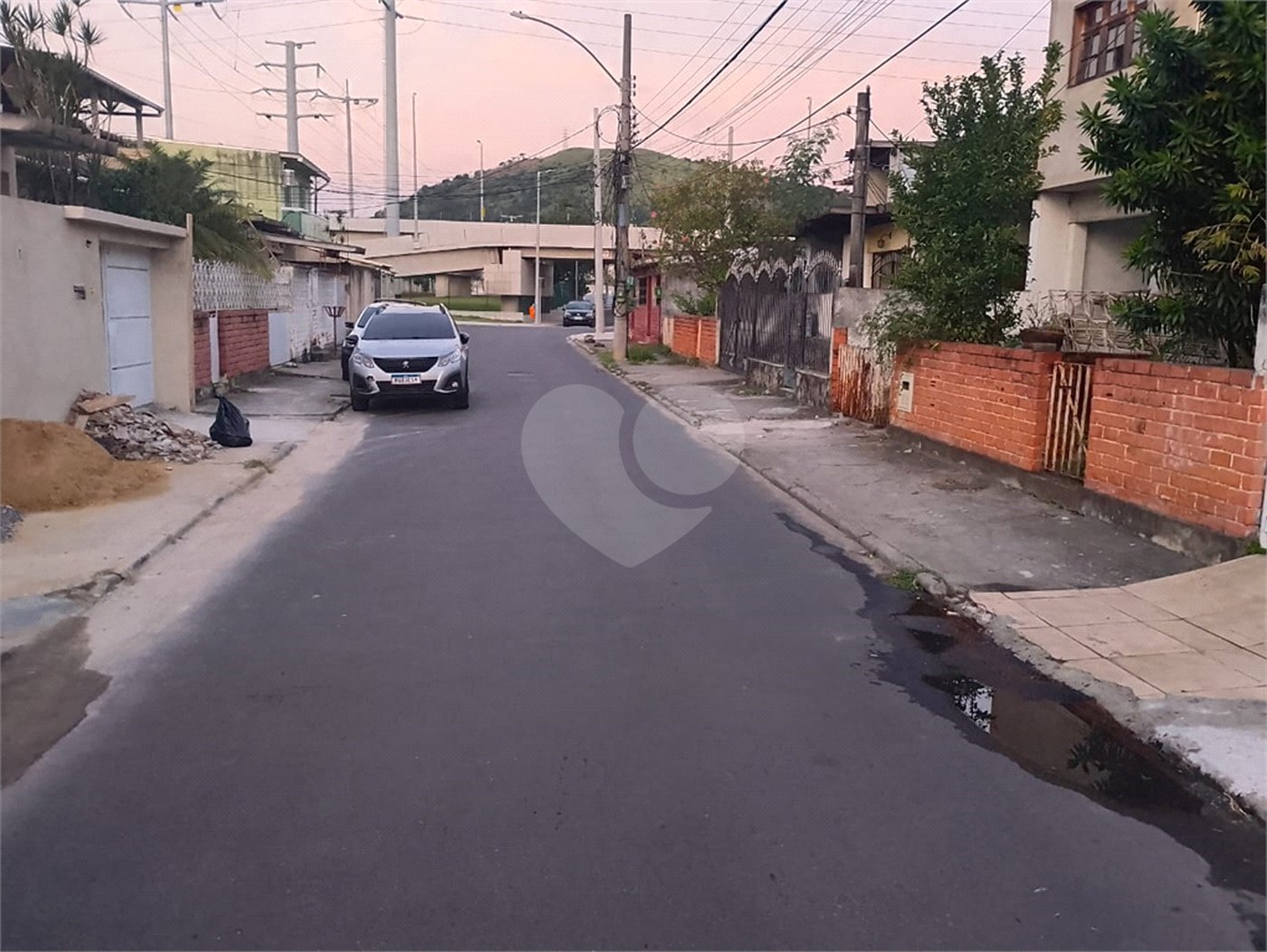 Casa à venda com 2 quartos em Campo Grande, Rio de Janeiro, RJ