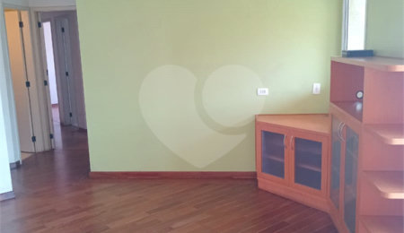 Apartamento à venda com 3 quartos, sendo 1 suíte,  em Vila Suzana, São Paulo, SP
