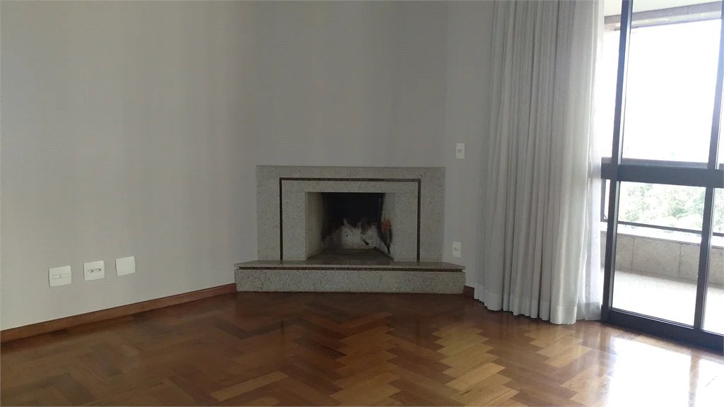 Apartamento à venda com 4 suítes em Vila Suzana, São Paulo, SP