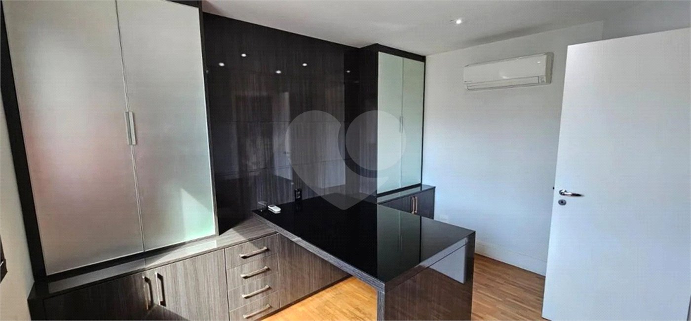 Duplex à venda com 4 suítes em Jardim Paulista, São Paulo, SP