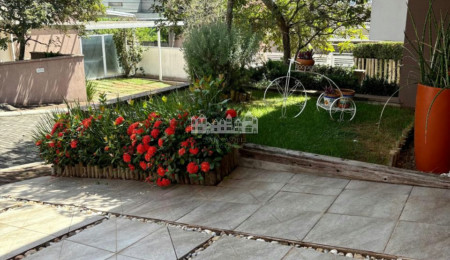 Sobrado à venda com 3 quartos, sendo 1 suíte,  em Jardim Paulista, Atibaia, SP