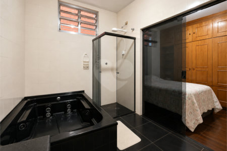 Casa de Vila à venda com 4 quartos, sendo 1 suíte, em Cupecê, São Paulo, SP