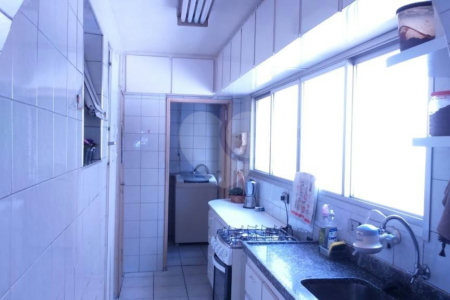 Apartamento à venda com 3 quartos, sendo 1 suíte, em Lapa, São Paulo, SP