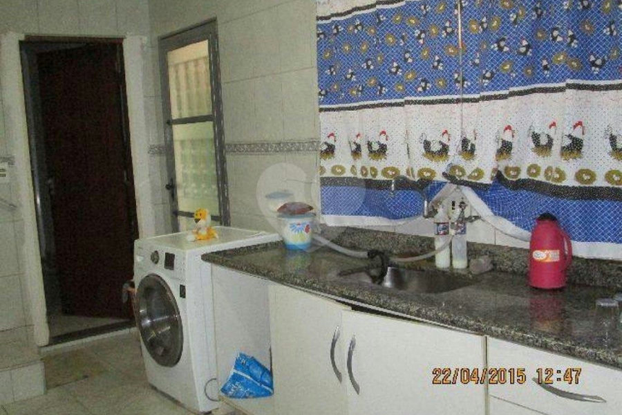 Sobrado à venda com 4 quartos, sendo 2 suítes, em Parque Edu Chaves, São Paulo, SP