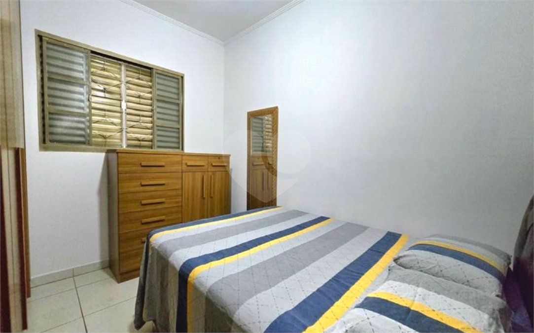 Casa à venda com 3 quartos em Jardim Roberto Selmi Dei, Araraquara, SP
