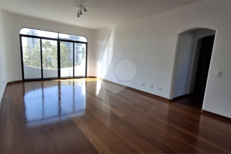 Apartamento para alugar com 3 quartos, sendo 1 suíte, em Chácara Santo Antônio, São Paulo, SP
