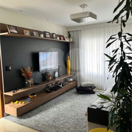 Sobrado à venda com 3 quartos, sendo 1 suíte,  em Vila Suissa, Mogi das Cruzes, SP