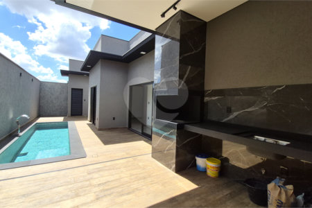 Casa à venda com 3 quartos, sendo 1 suíte, em Parque dos Lagos, Ribeirão Preto, SP