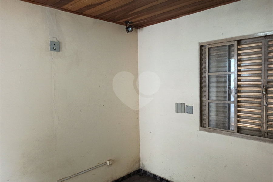 Casa à venda com 3 quartos em Vila Romero, São Paulo, SP