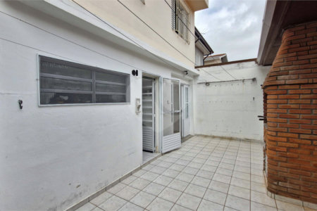 Sobrado à venda com 3 quartos, sendo 1 suíte, em Alto da Boa Vista, São Paulo, SP