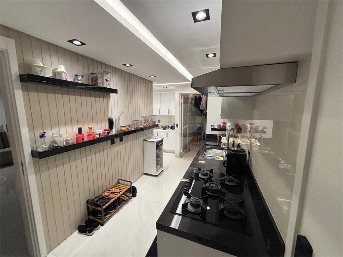 Apartamento à venda com 4 quartos, sendo 1 suíte, em Jardim Vazani, São Paulo, SP