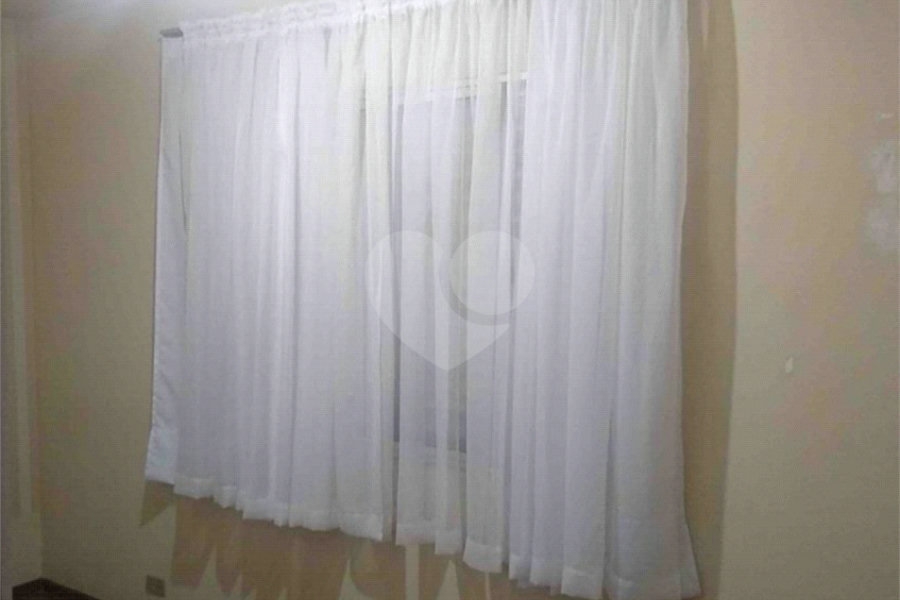Sobrado à venda com 3 quartos no Brasilândia, São Paulo, SP