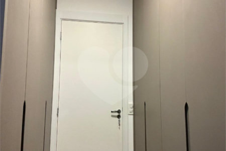 Apartamento à venda com 3 quartos, sendo 1 suíte,  em Jardim Vazani, São Paulo, SP