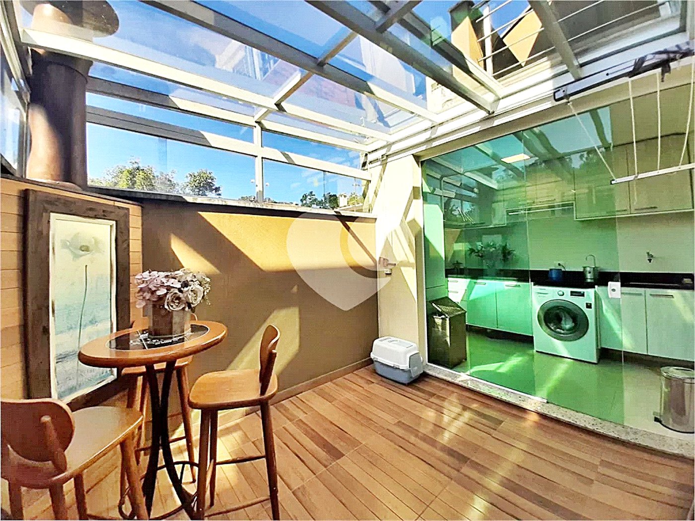 Casa à venda com 5 quartos, sendo 2 suítes, no condomínio Florada da Serra, São Paulo - SP