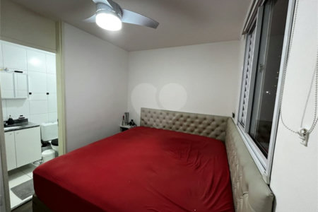 Apartamento à venda com 2 quartos, sendo 1 suíte,  em Vila Praia, São Paulo, SP