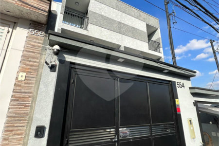 Sobrado à venda com 3 suítes em Parada Inglesa, São Paulo, SP