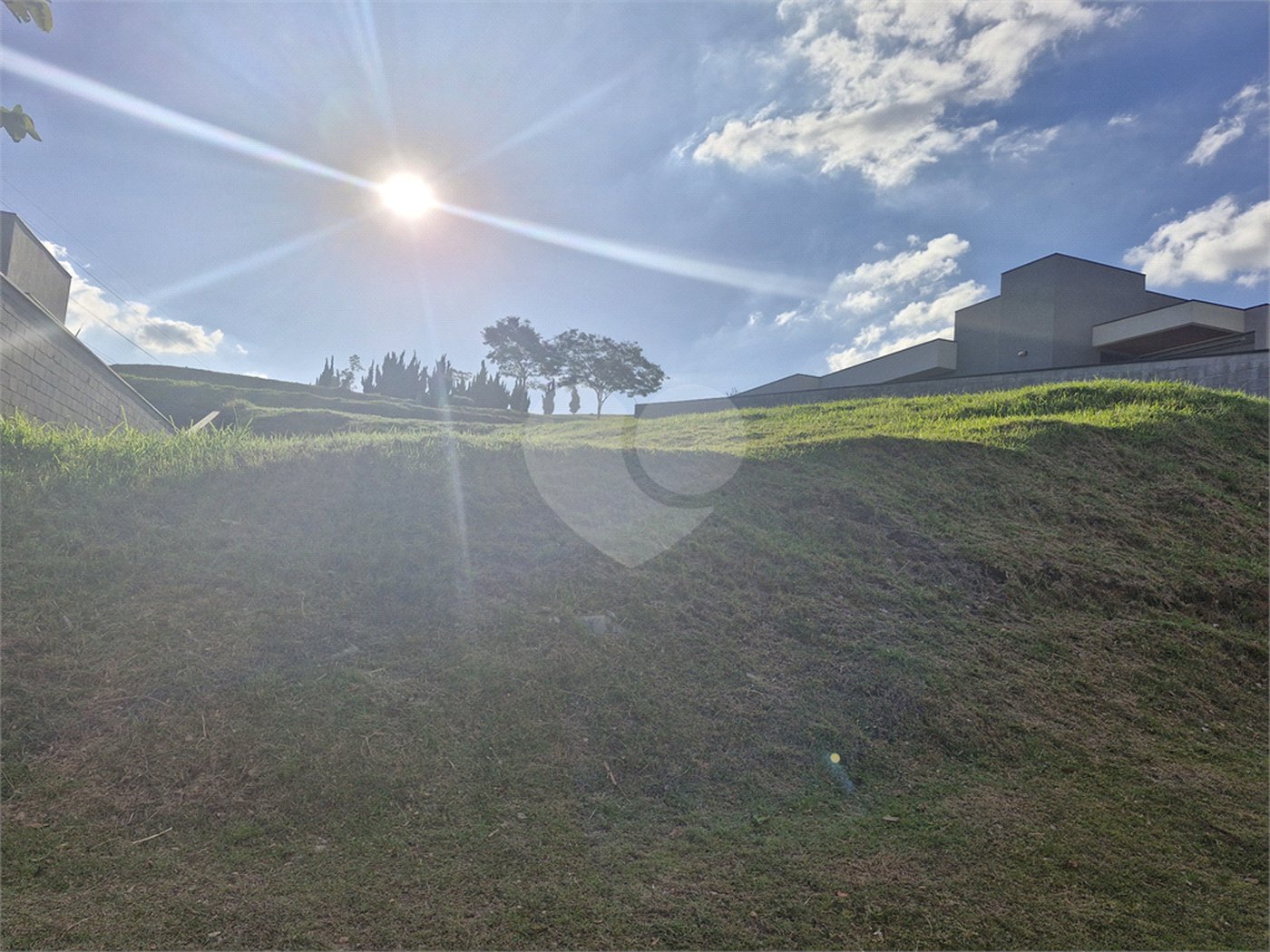 Terreno à venda no condomínio Residencial Campo de Toscana, Vinhedo - SP
