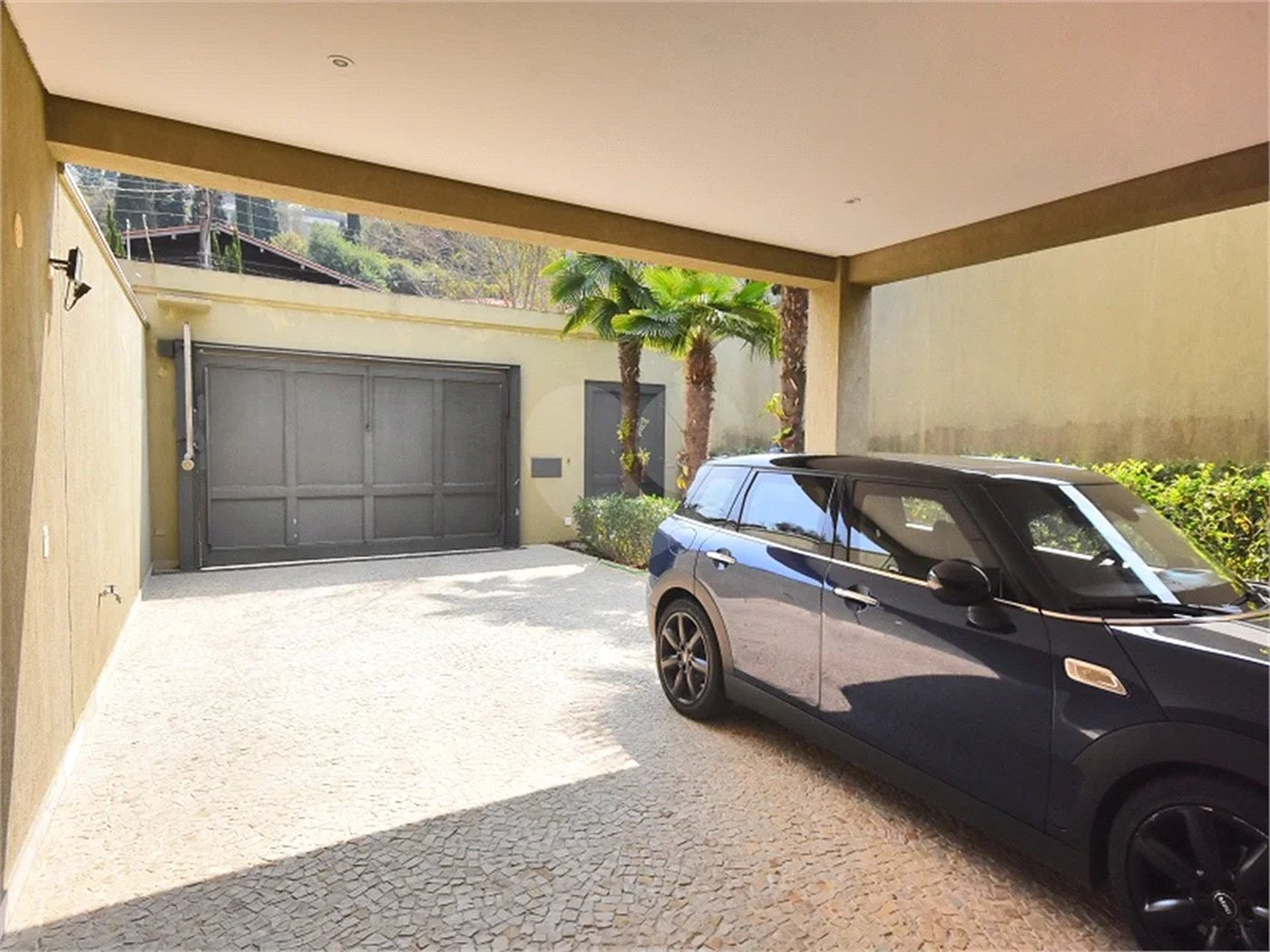 Casa impecável em terreno de 546m2