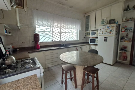 Sobrado à venda com 3 quartos, sendo 1 suíte,  em Vila Romana, São Paulo, SP