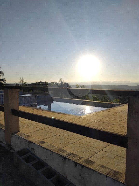 Chácara à venda com 3 quartos, sendo 1 suíte,  em Botujuru, Mogi das Cruzes, SP