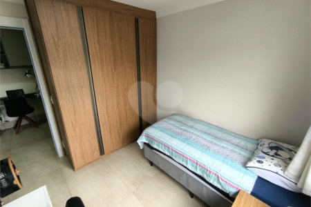 Apartamento à venda com 3 quartos, sendo 1 suíte, em Jardim Vazani, São Paulo, SP