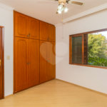 Sobrado à venda com 4 quartos, sendo 2 suítes, em Interlagos, São Paulo, SP