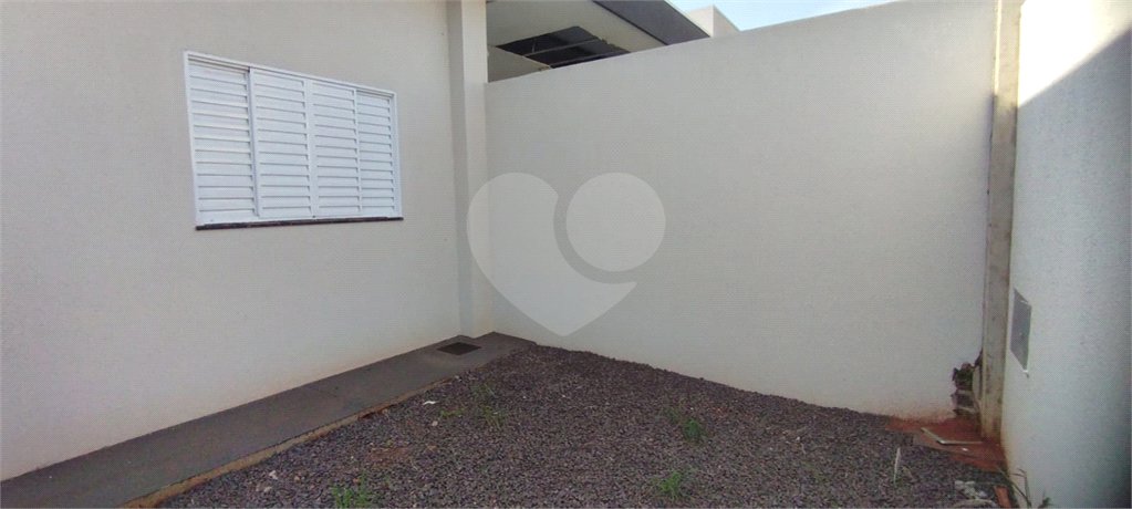 Casa à venda ou para alugar com 2 quartos, sendo 1 suíte, em Ipê, Três Lagoas, MS