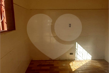Casa à venda com 3 quartos, sendo 1 suíte, em Vila Gustavo, São Paulo, SP