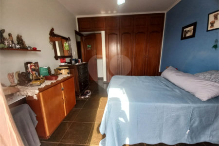 Casa à venda com 4 quartos, sendo 1 suíte,  em Parque dos Bandeirantes, Ribeirão Preto, SP