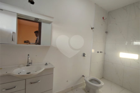 Casa à venda ou para alugar com 5 quartos, sendo 3 suítes, em Vila Maria, Itapetininga, SP