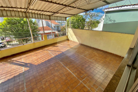 Sobrado à venda com 3 quartos em Jardim da Glória, São Paulo, SP