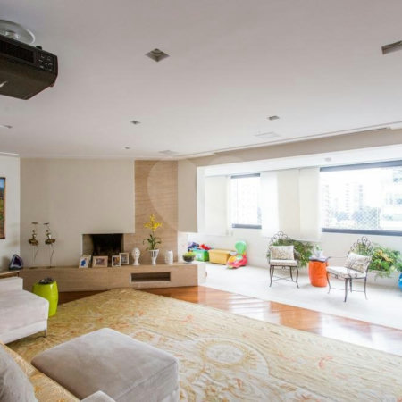 Apartamento à venda com 3 suítes em Campo Belo, São Paulo, SP