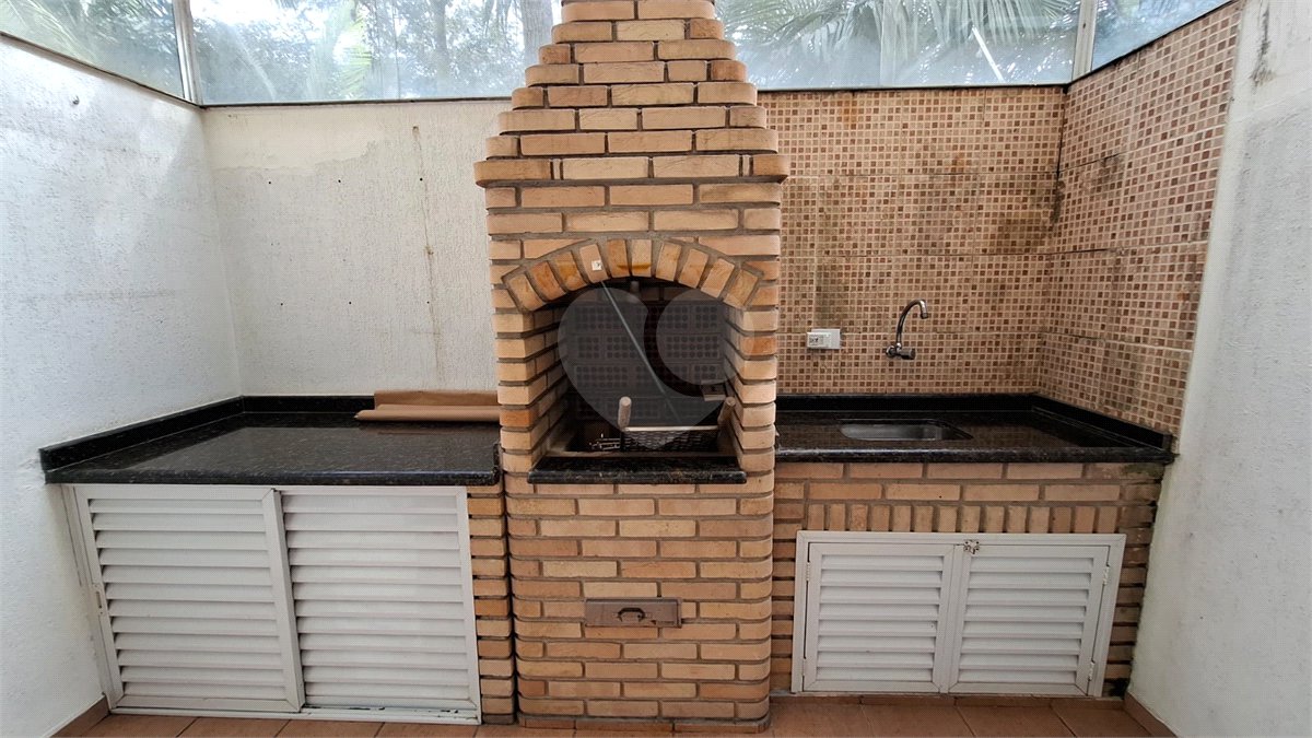 Casa à venda com 2 suítes no condomínio Village Palmas, São Paulo - SP