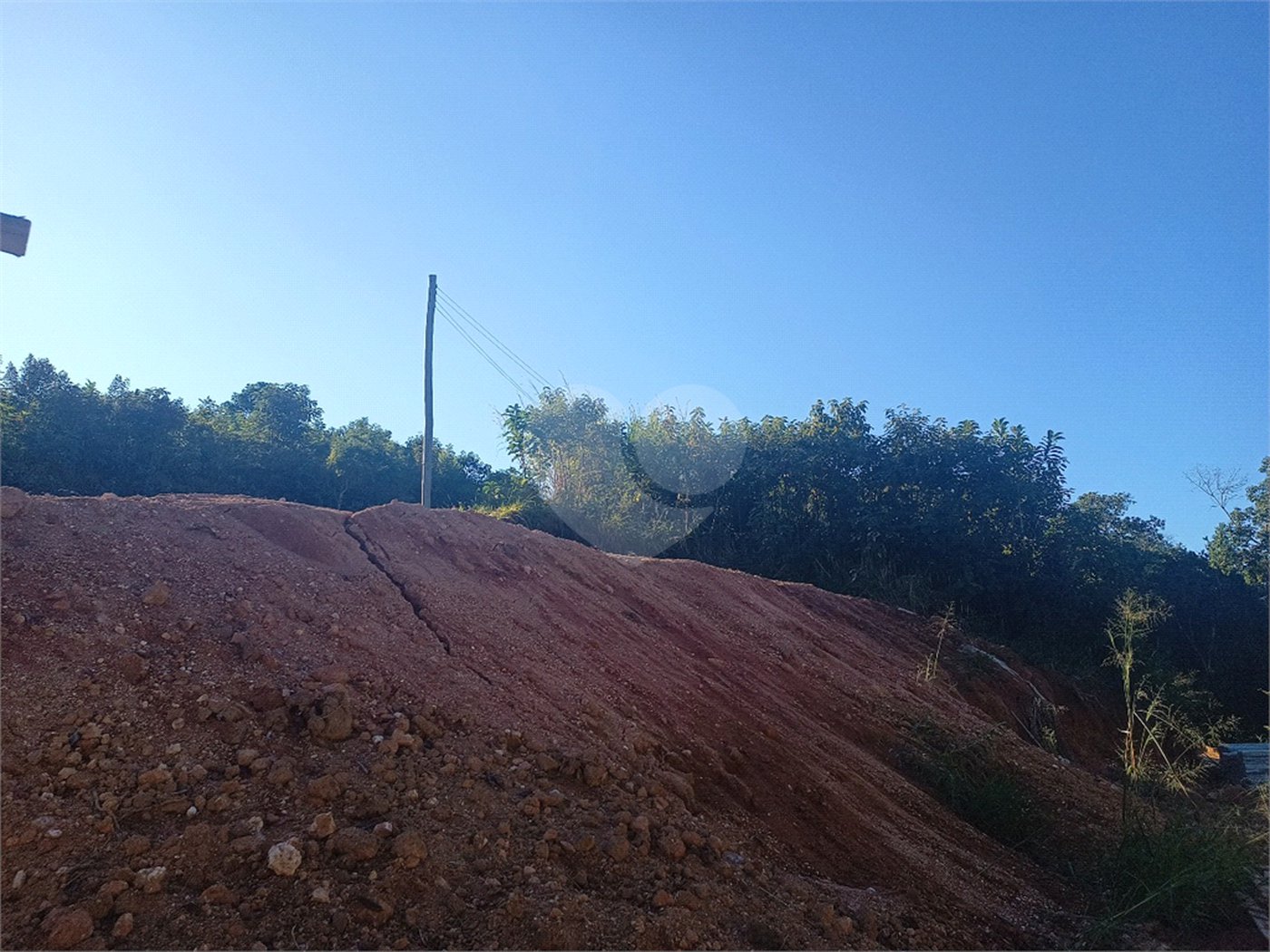 Terreno à venda no condomínio Bosque da Represa, Nazaré Paulista - SP